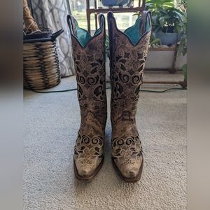 Corral women's boot size 8.5